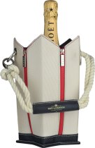 Moet & Chandon Brut NV Champagne 75cl + Moet Star Bag Gift Set